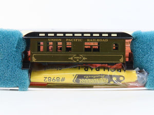 N Roundhouse Kit 8550 UP Union Pacific Overton Business Passenger #36 