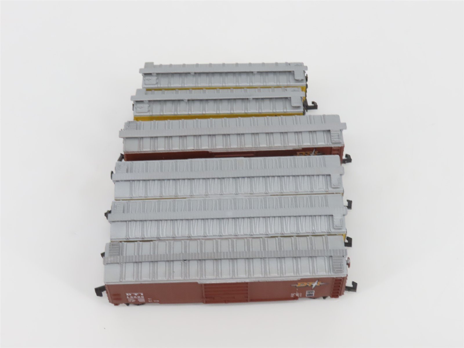 N TR Shops DT&I Detroit Toledo & Ironton 40' & 50' Boxcars 6-Pack Pro Custom