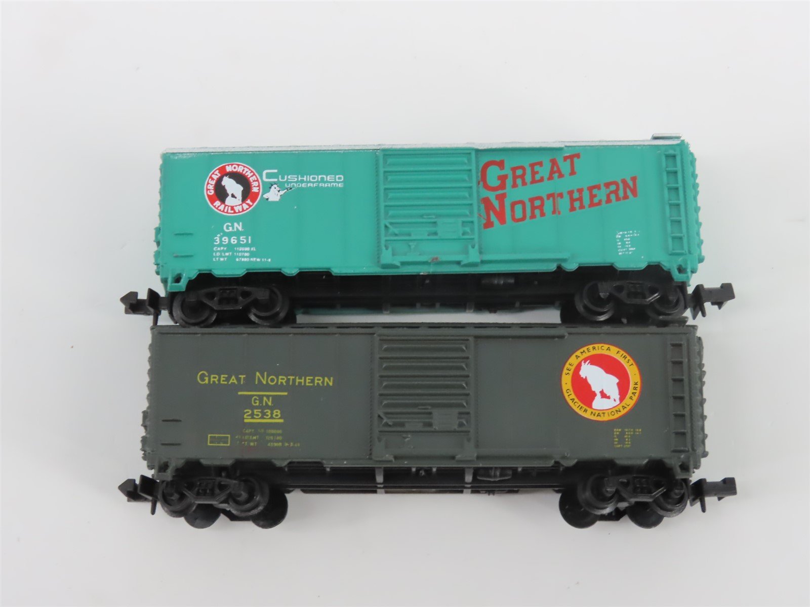 N TR Shops GN Great Northern Assorted Scheme 40' Boxcars 6-Pack Pro Custom
