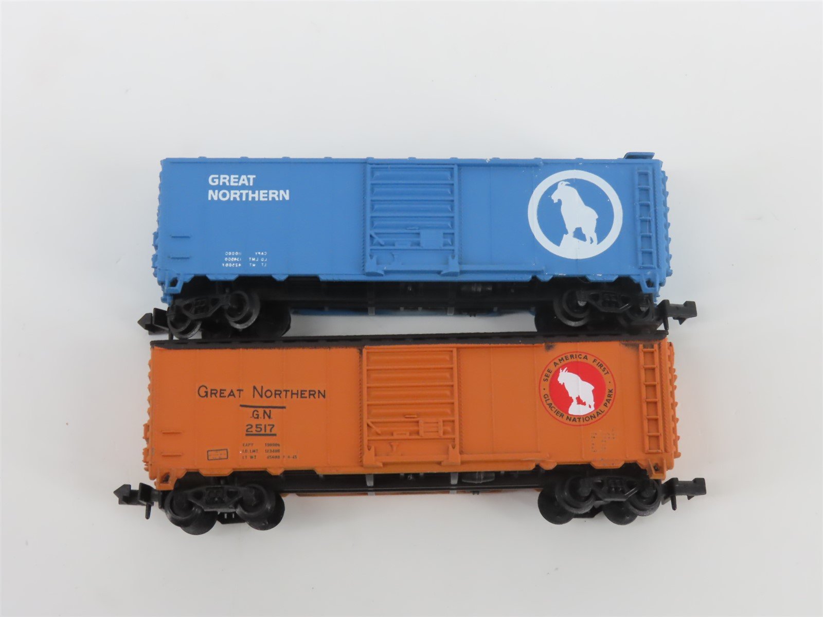 N TR Shops GN Great Northern Assorted Scheme 40' Boxcars 6-Pack Pro Custom