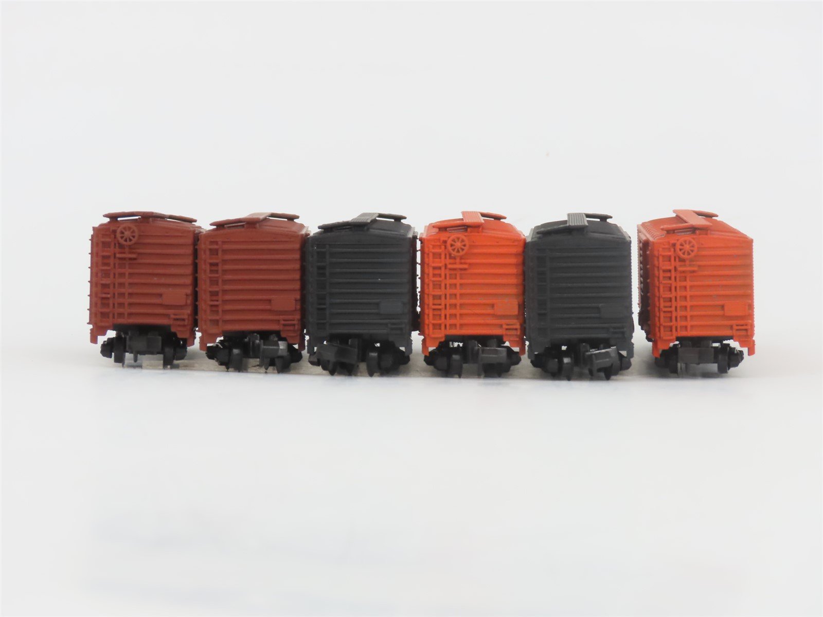 N Scale TR Shops NH New Haven Assorted Paint Scheme 40' Boxcar 6-Pack Pro Custom