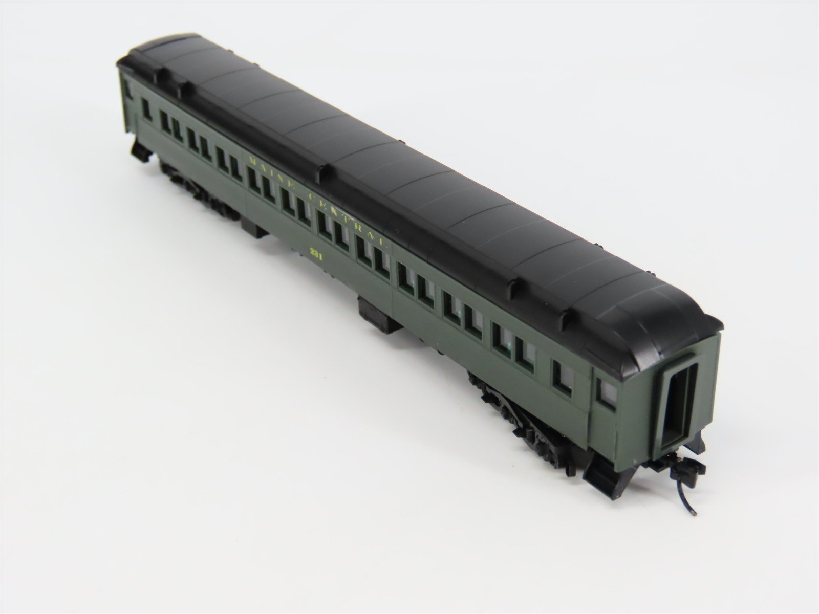 N Scale TR Custom Shops MEC Maine Central 4-Car Passenger Set - PRO CUSTOM