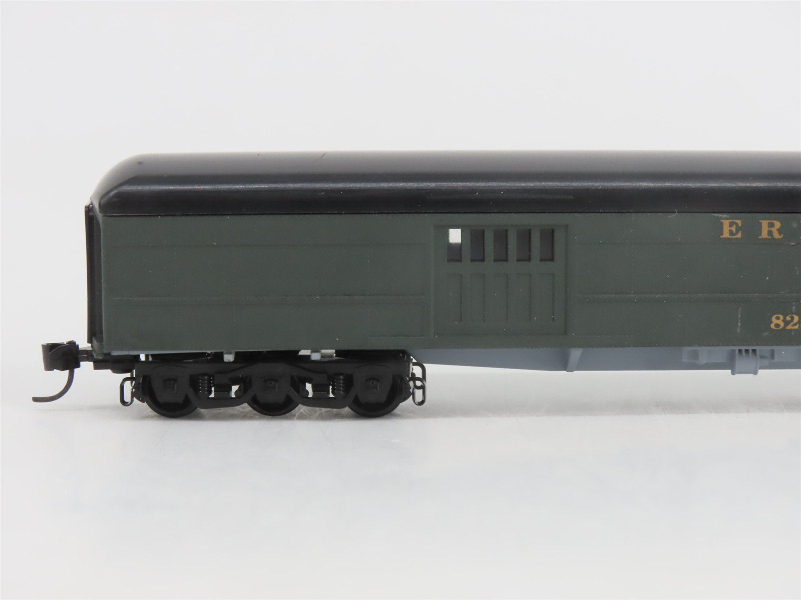 N Scale TR Shops Erie Railway Baggage/Coach/Obs Passenger Car 4-Pack Pro Custom