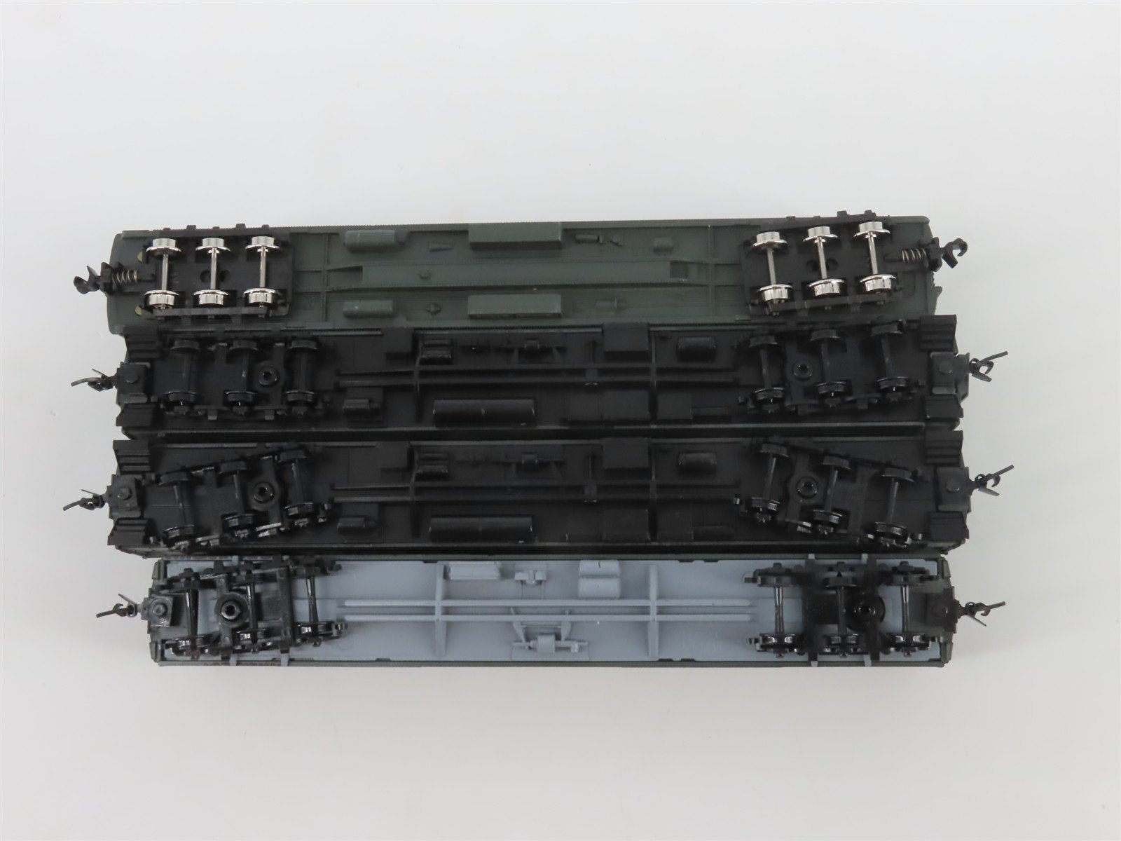 N Scale TR Shops Erie Railway Baggage/Coach/Obs Passenger Car 4-Pack Pro Custom