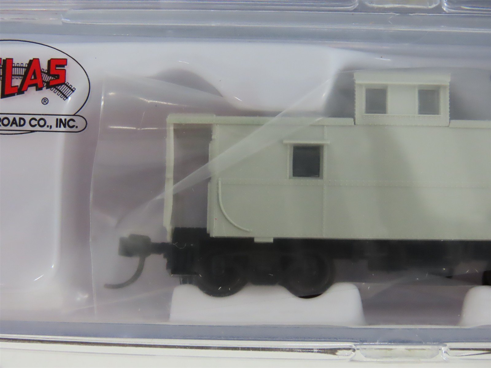 N Scale Atlas 50002578 Undecorated Cupola Caboose 3-Pack