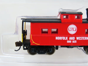 N Bachmann Silver 16865 NW Norfolk & Western Center Cupola Steel Caboose #500825