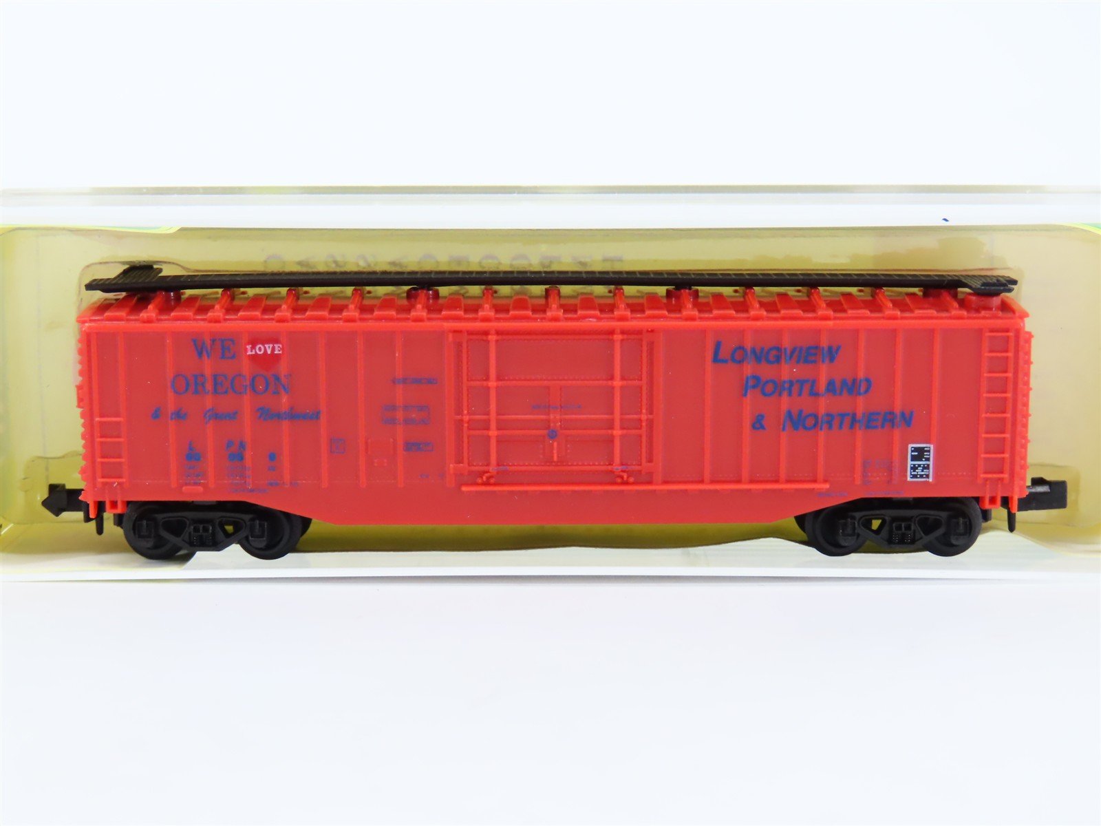 N Model Power 4040 LPN Longview Portland & Northern 50' Plug Door Box Car #60059