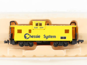 N Scale Con-Cor 0001-126112 C&O Chessie System Bay Window Caboose #3291