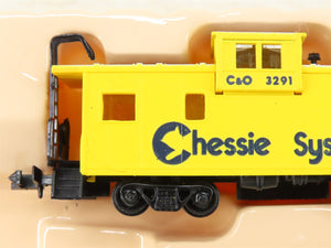 N Scale Con-Cor 0001-126112 C&O Chessie System Bay Window Caboose #3291
