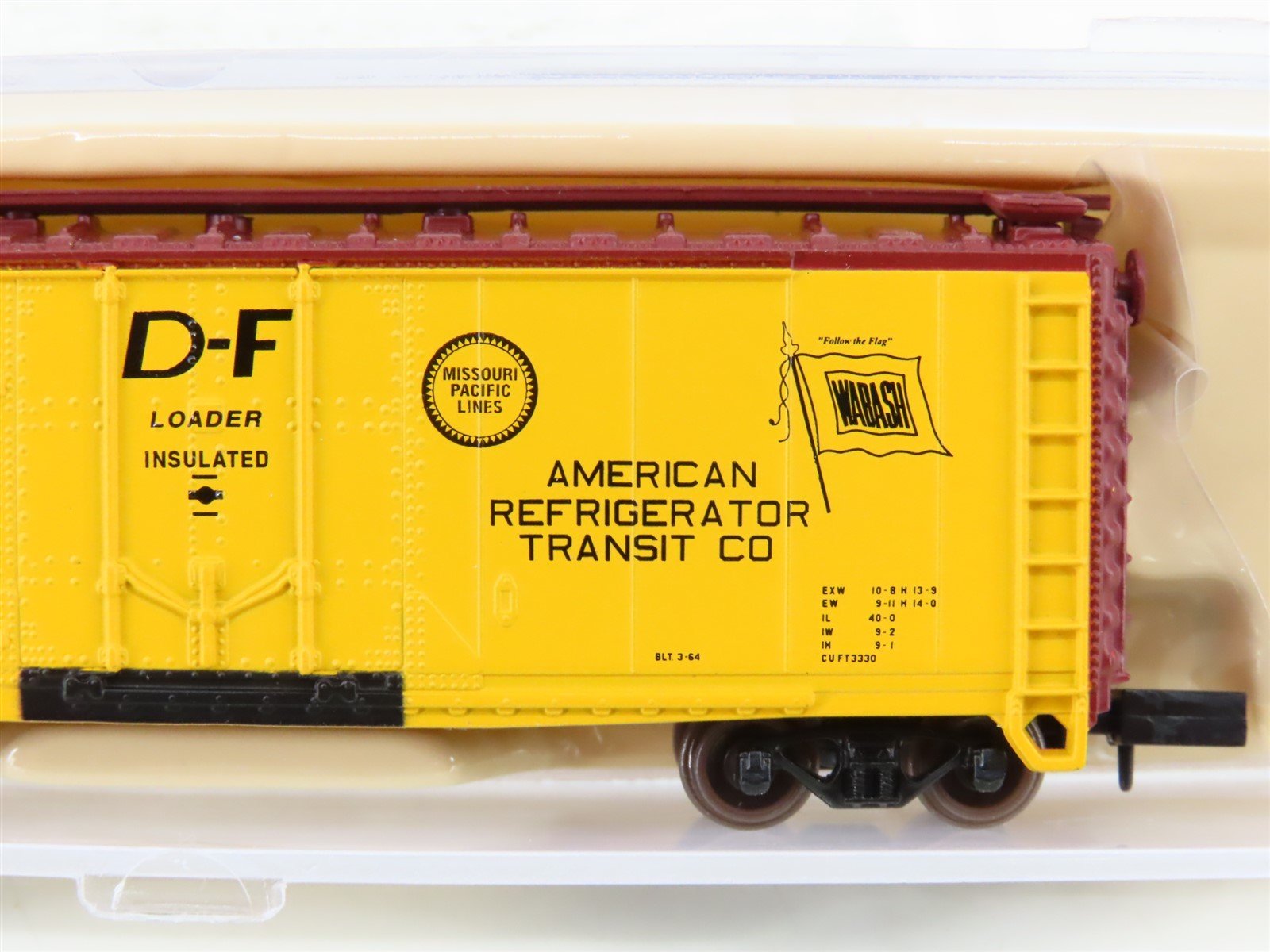 N Atlas 33262 WADX American Refrigerator Transit 40' Plug Door Box Car #3019