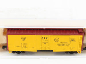 N Atlas 33262 WADX American Refrigerator Transit 40' Plug Door Box Car #3019
