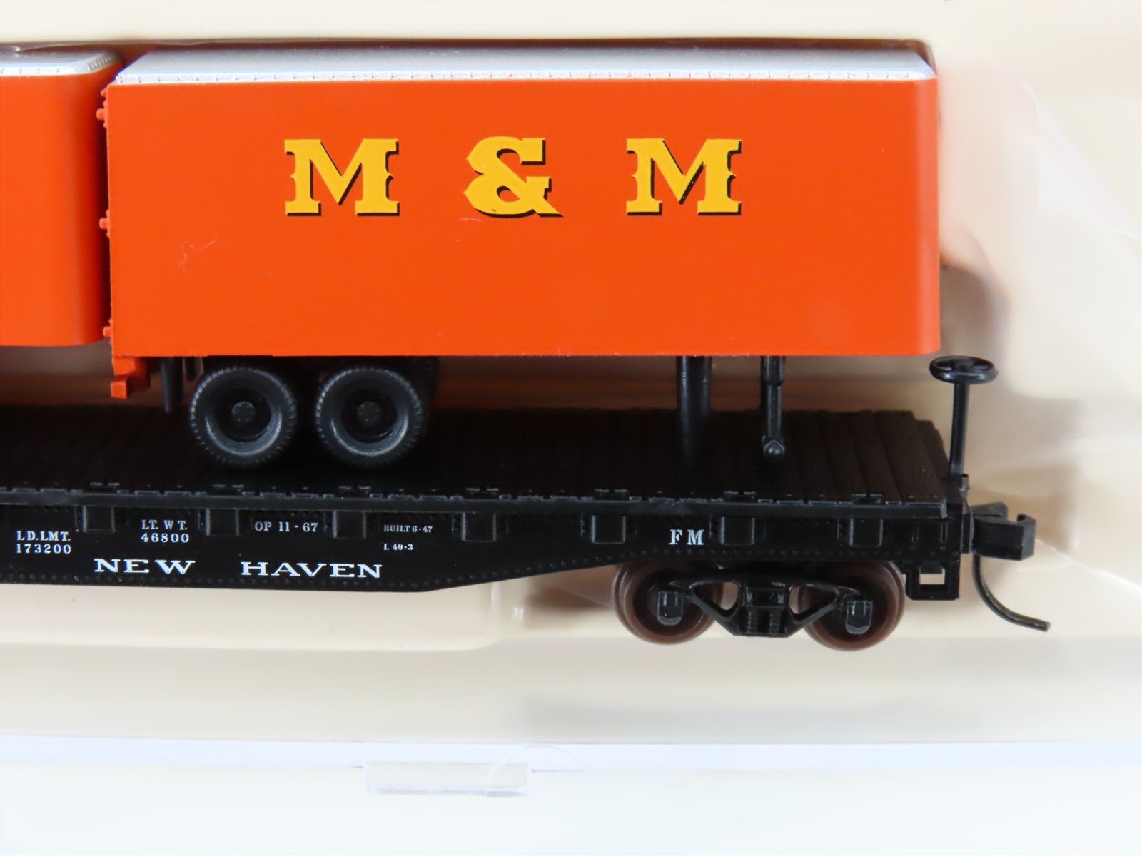 N Scale Atlas 37573 NH New Haven Railroad Flat Car #17210 w/ M&M Trailers