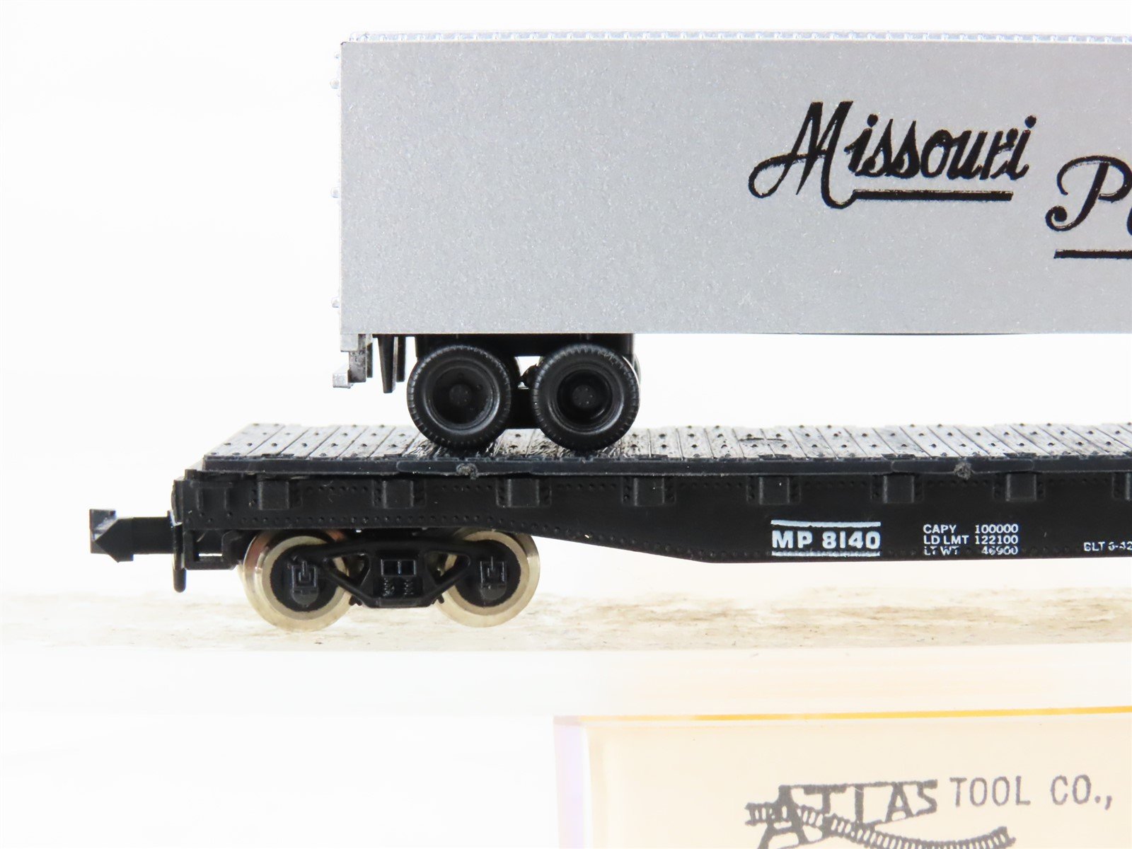 N Scale Atlas 3773 MP Missouri Pacific Railroad Flat Car #8140 w/ 40' Trailer