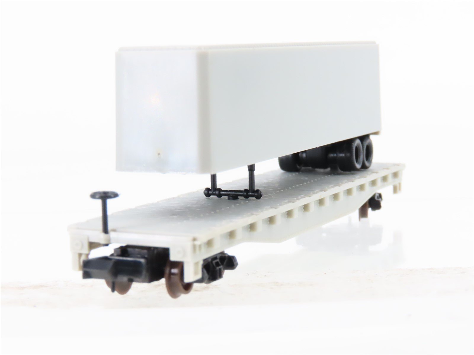 N Scale Atlas 3770 Undecorated Piggyback Flat Car w/ 40' Trailer