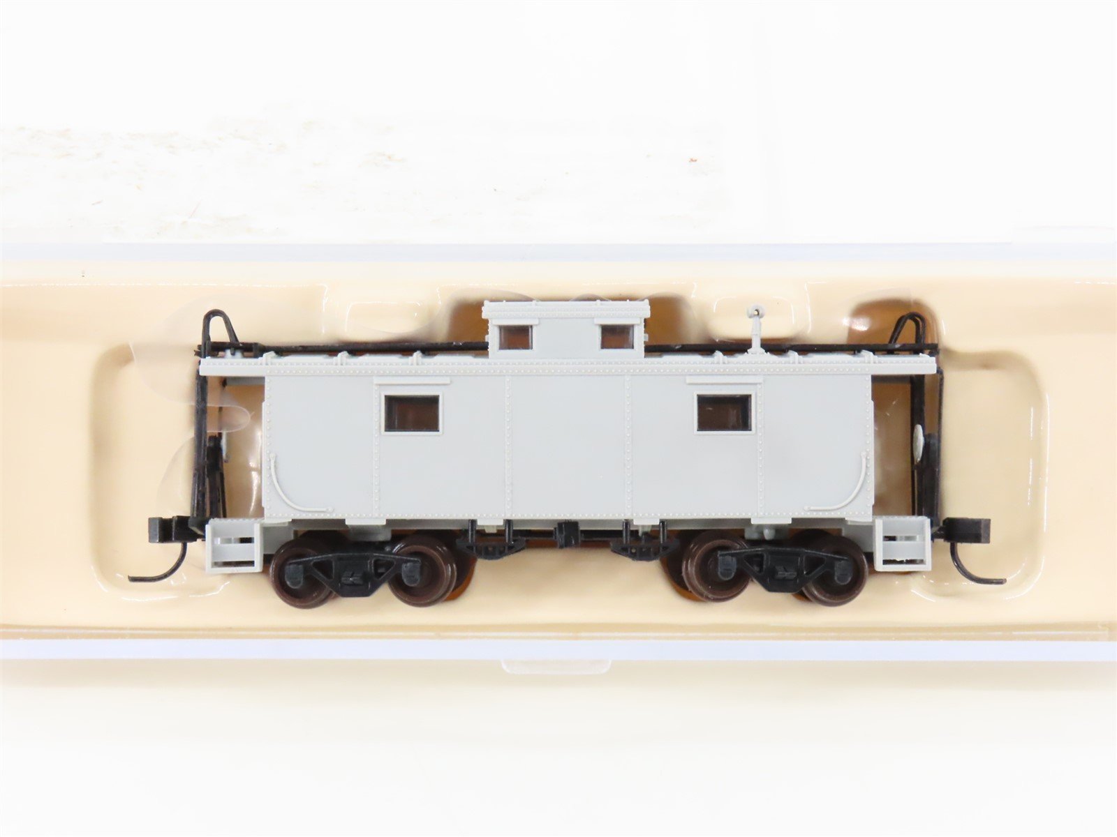 N Scale Atlas 33400 Undecorated NE-6 Cupola Caboose