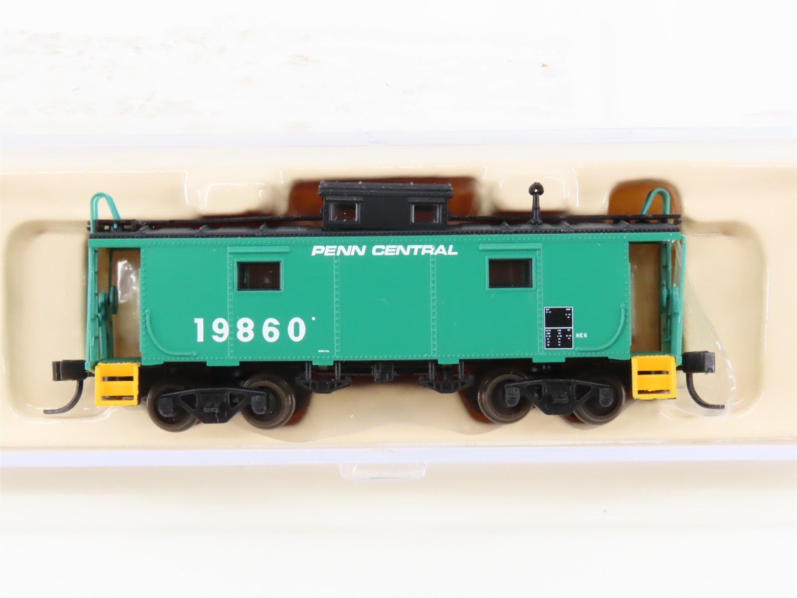 N Scale Atlas 33453 PC Penn Central Railroad NE-6 Cupola Caboose #19860