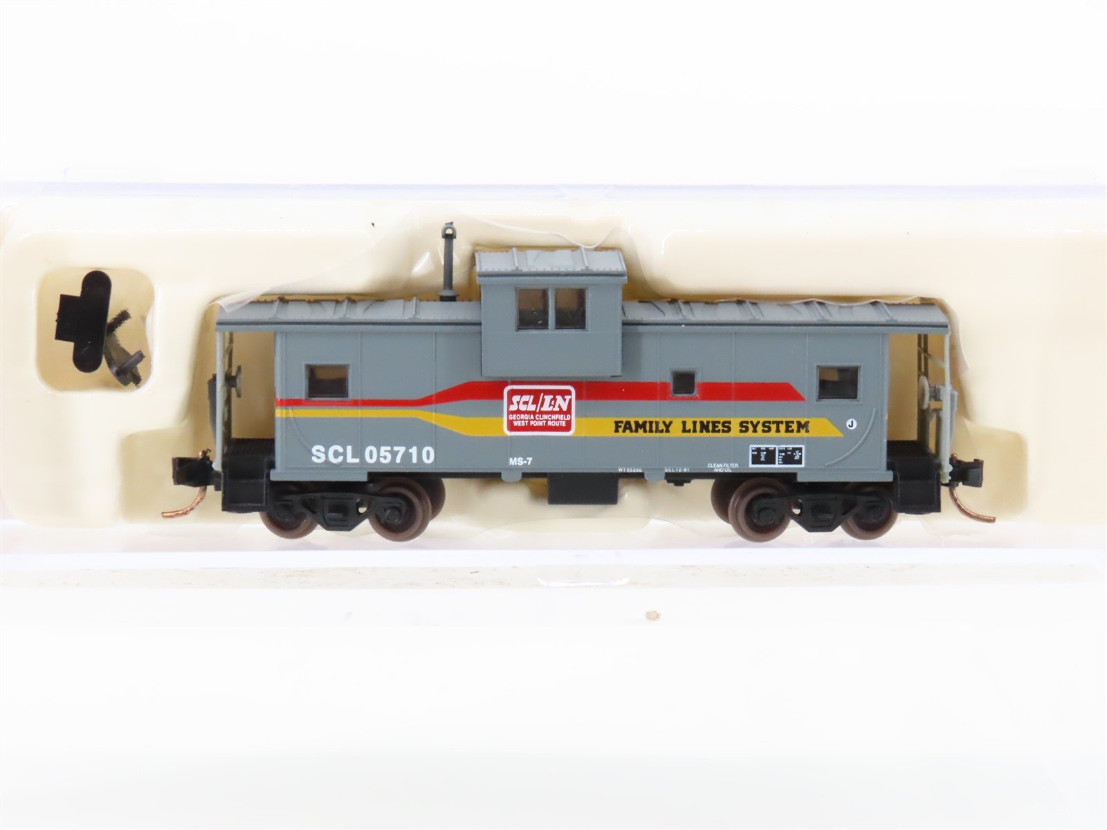 N Scale Atlas 30379 SCL/L&N Family Lines System Extended Vision Caboose #05710