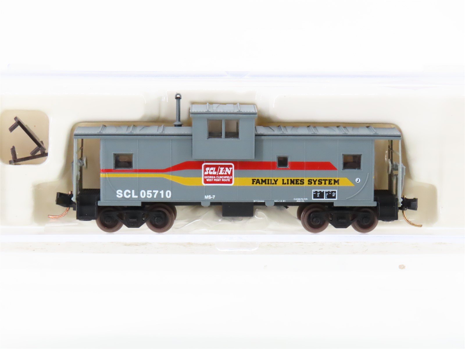 N Scale Atlas 30379 SCL/L&N Family Lines System Extended Vision Caboose #05710