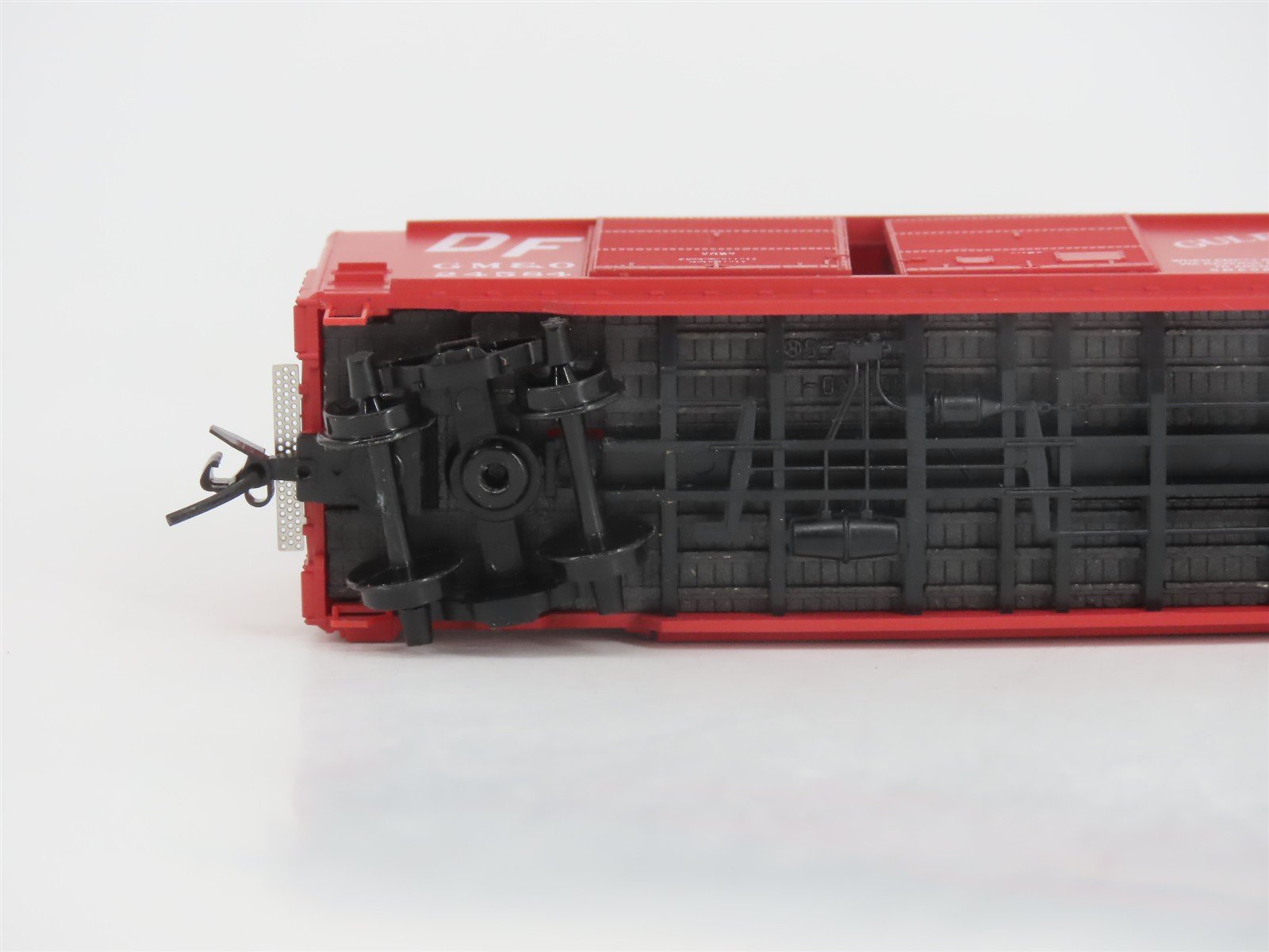 N Scale Micro-Trains MTL 06800530 GMO Gulf Mobile & Ohio 40' Box Car #24584