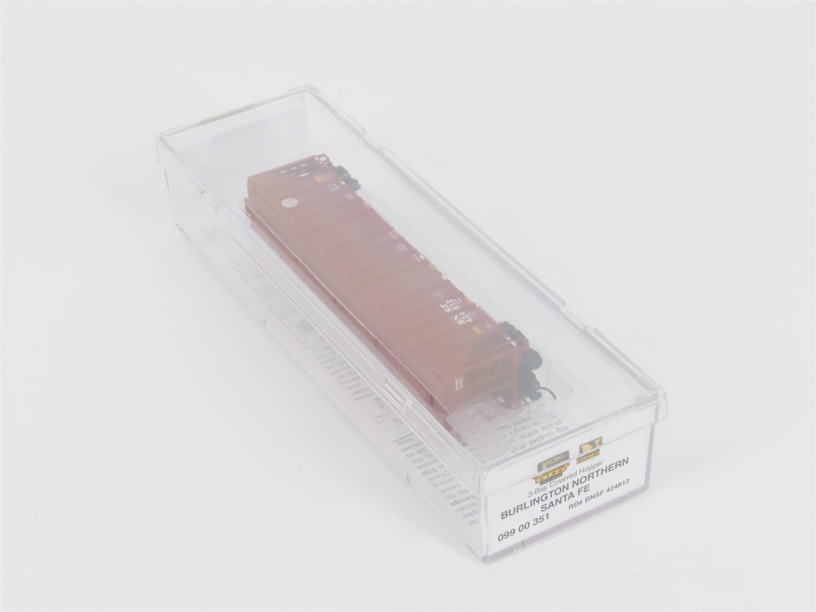 N Scale Micro-Trains MTL 09900351 BNSF Railway 3-Bay Covered Hopper #424812