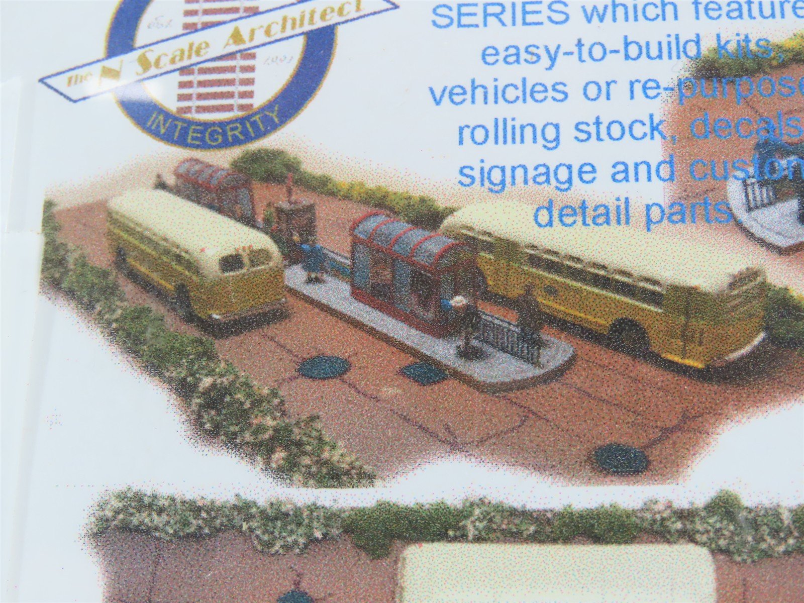 N Scale Architect Trackside Kit #10048 Bus Stop w/ 2 Buses