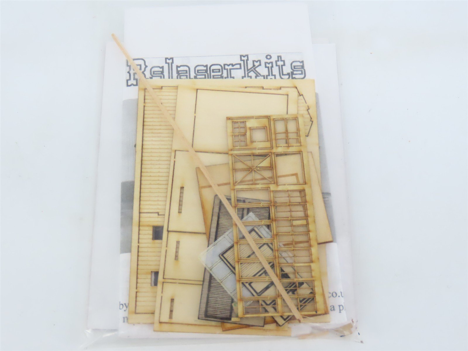 N 1/160 Scale Rslaserkits 3006 Paul's Repair Building Wood Kit