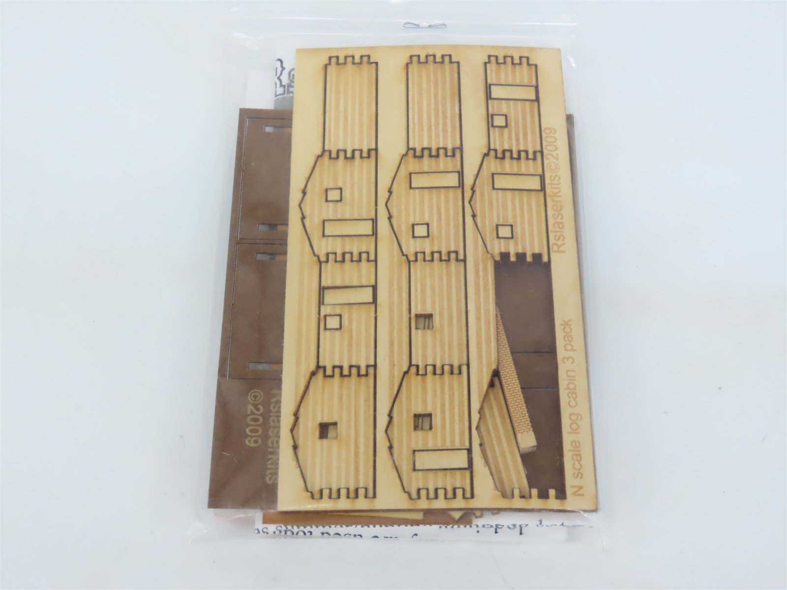 N 1/160 Scale Rslaserkits 3016-3 Small Log Cabin Building Kit 3-Pack