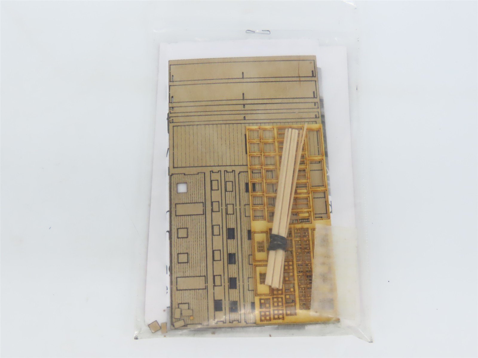 N 1/160 Scale Rslaserkits 3019 Logging Bunk House Car Building Wood Kit
