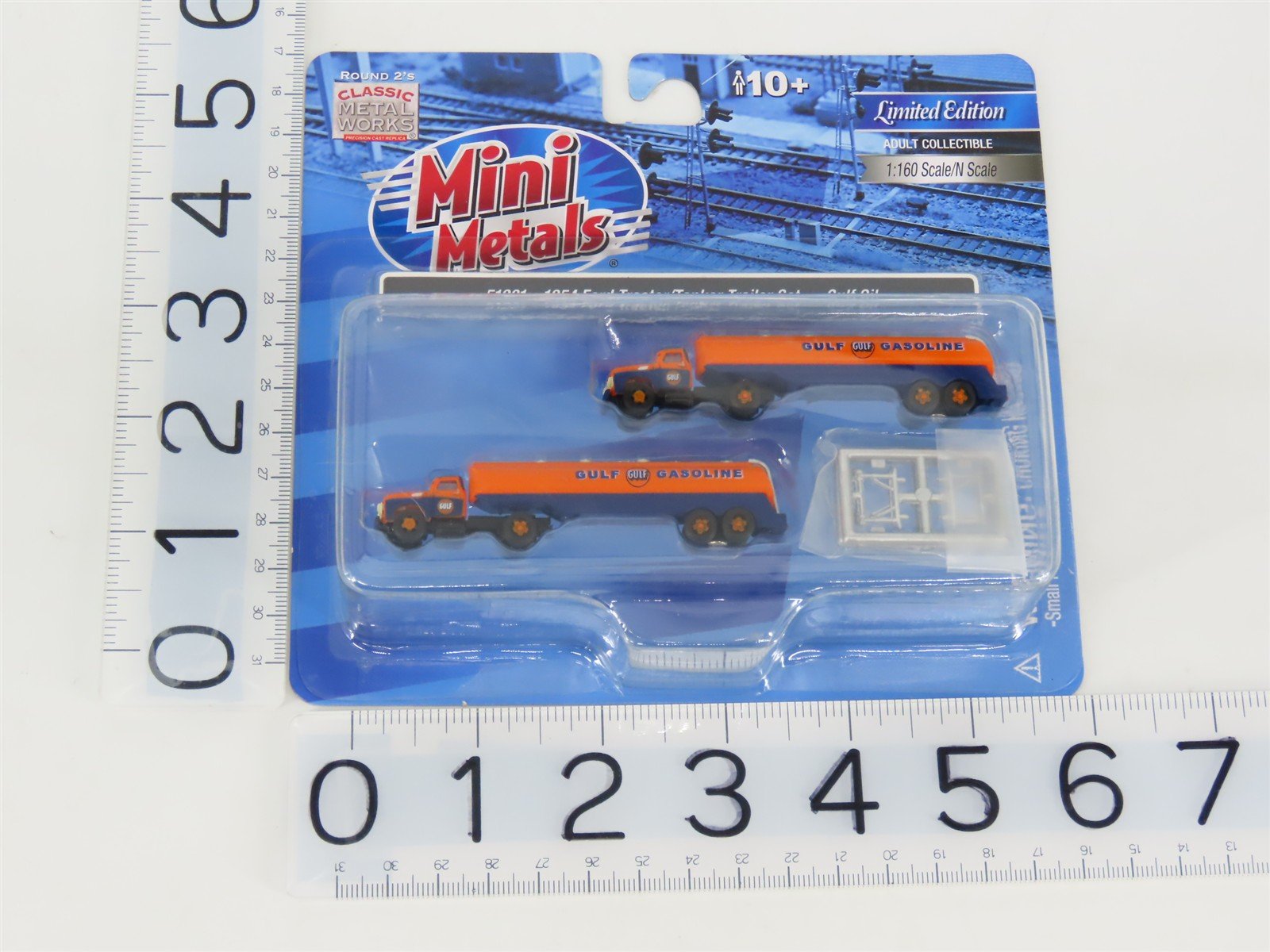 N CMW Mini Metals LE 51201 1954 Ford Tractor/Tanker Trailer Set - Gulf Oil