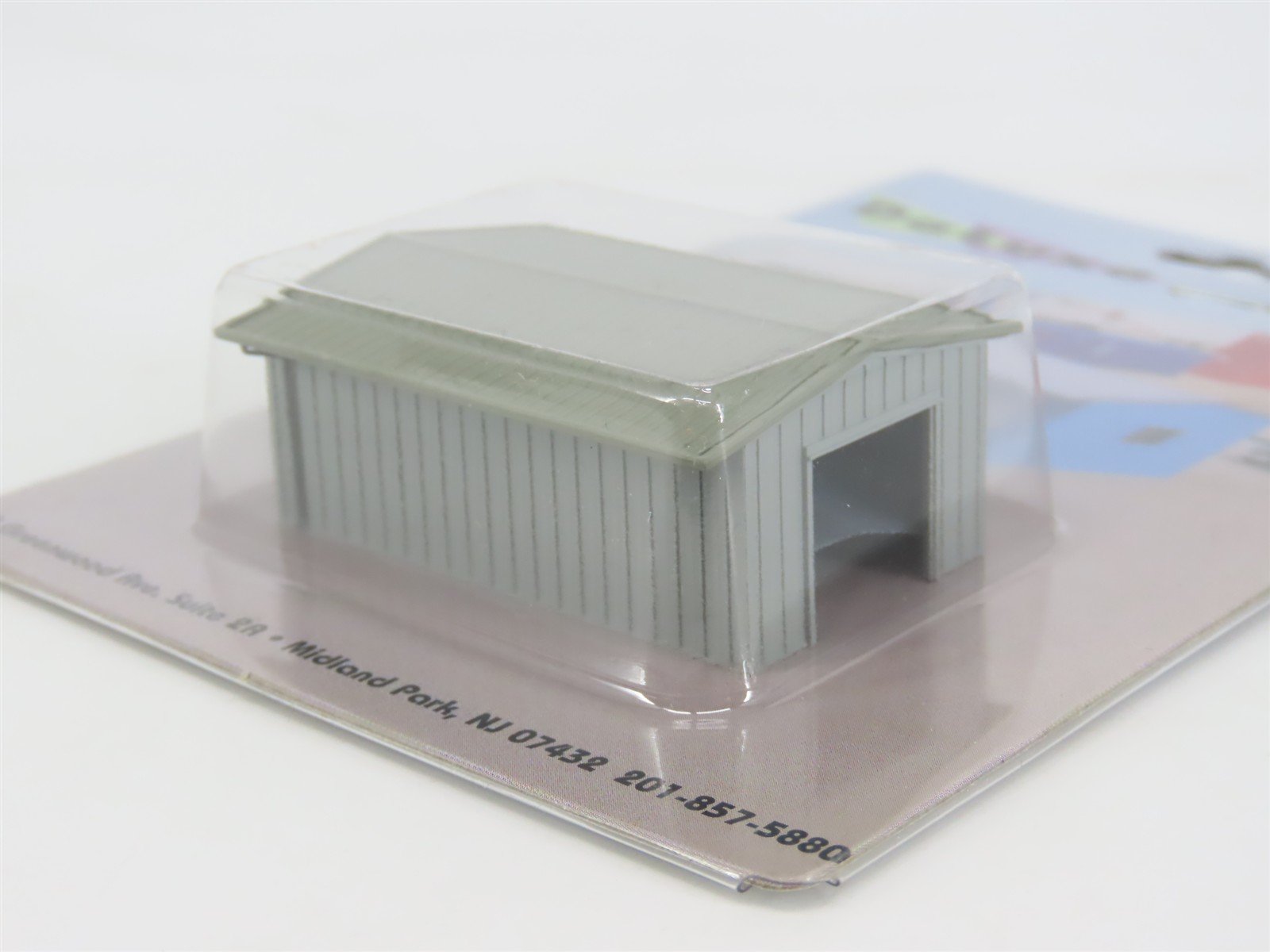 N 1/160 Scale Deluxe 381 Gray Armco Corrugated Steel Drive-Thru Shed