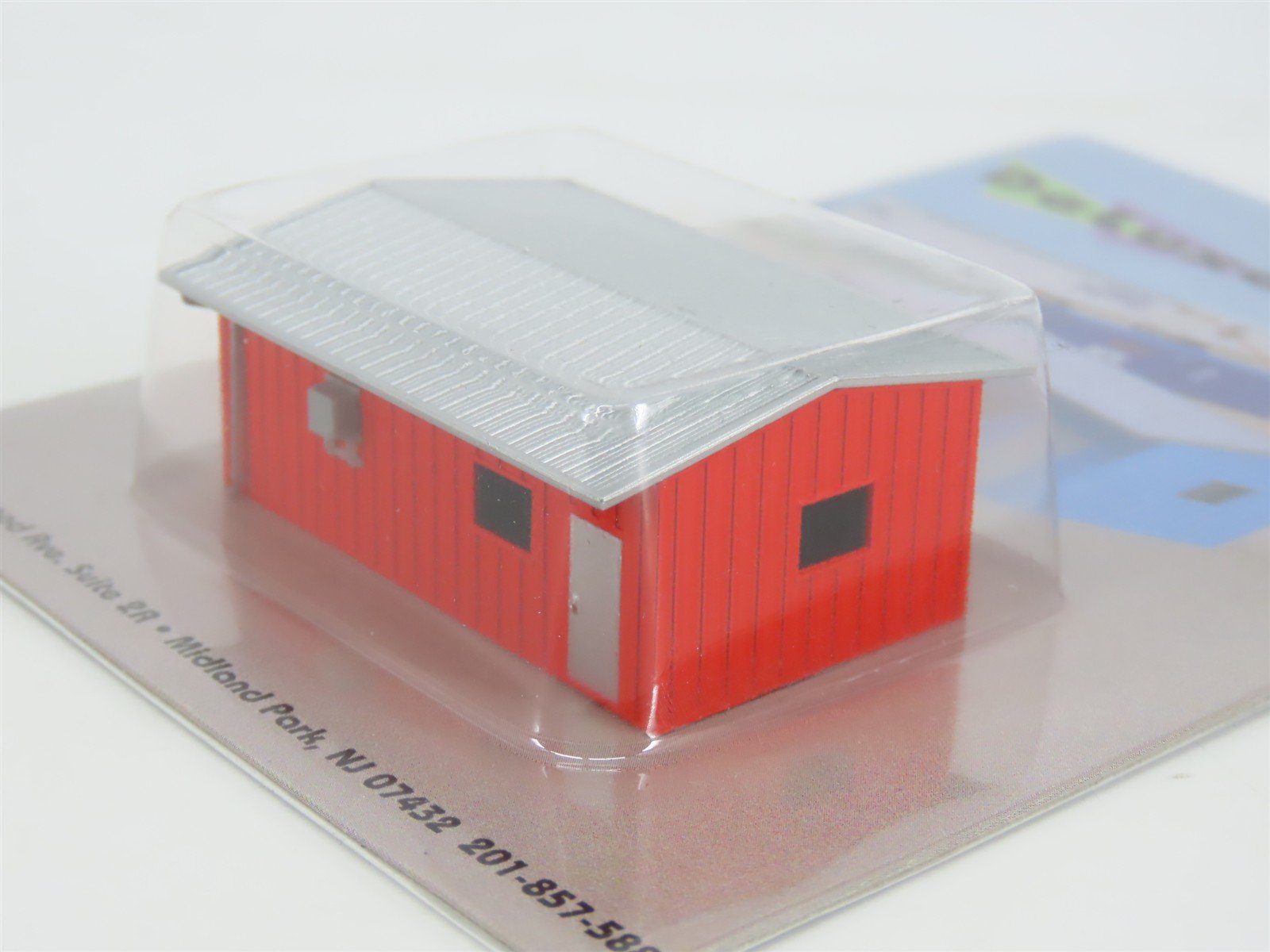 N 1/160 Scale Deluxe 337 Red Armco Corrugated Steel Guardhouse