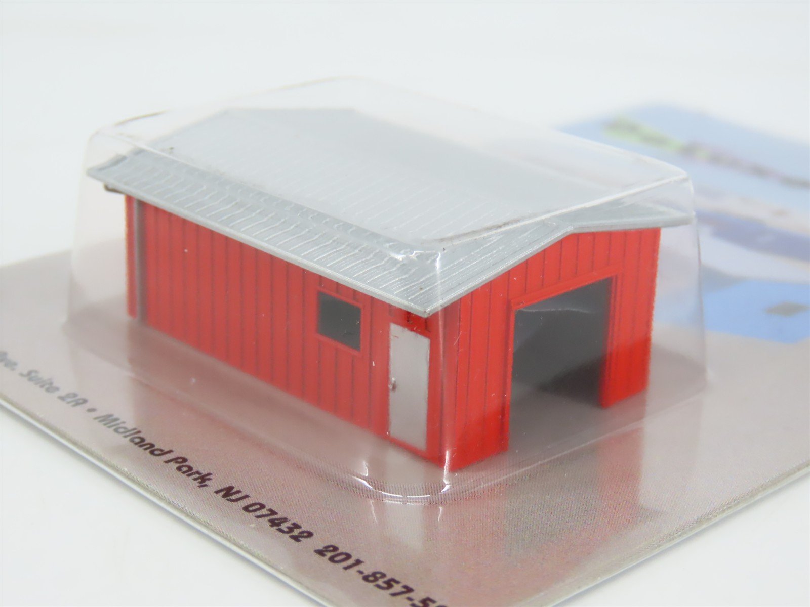N 1/160 Scale Deluxe 357 Red Armco Corrugated Steel Guardhouse