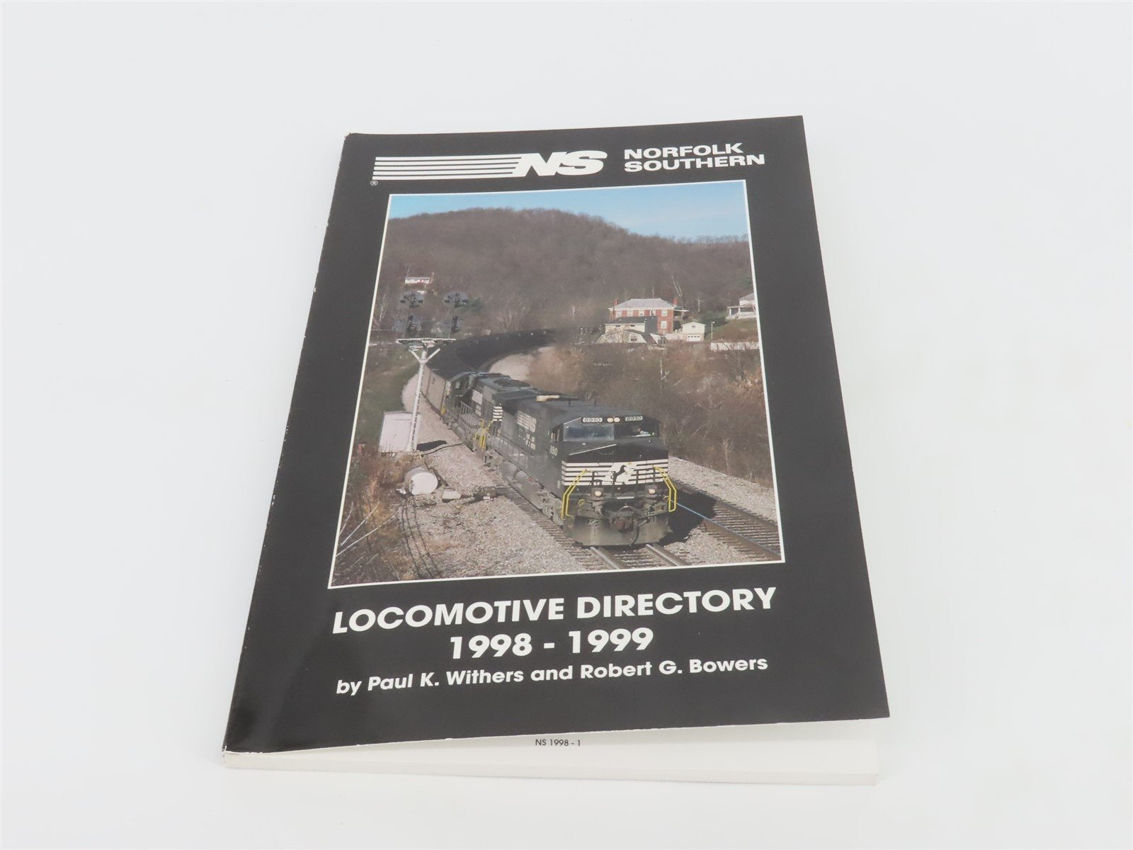 Norfolk Southern 1998-1999 Locomotive Directory by Withers & Bowers ©1998