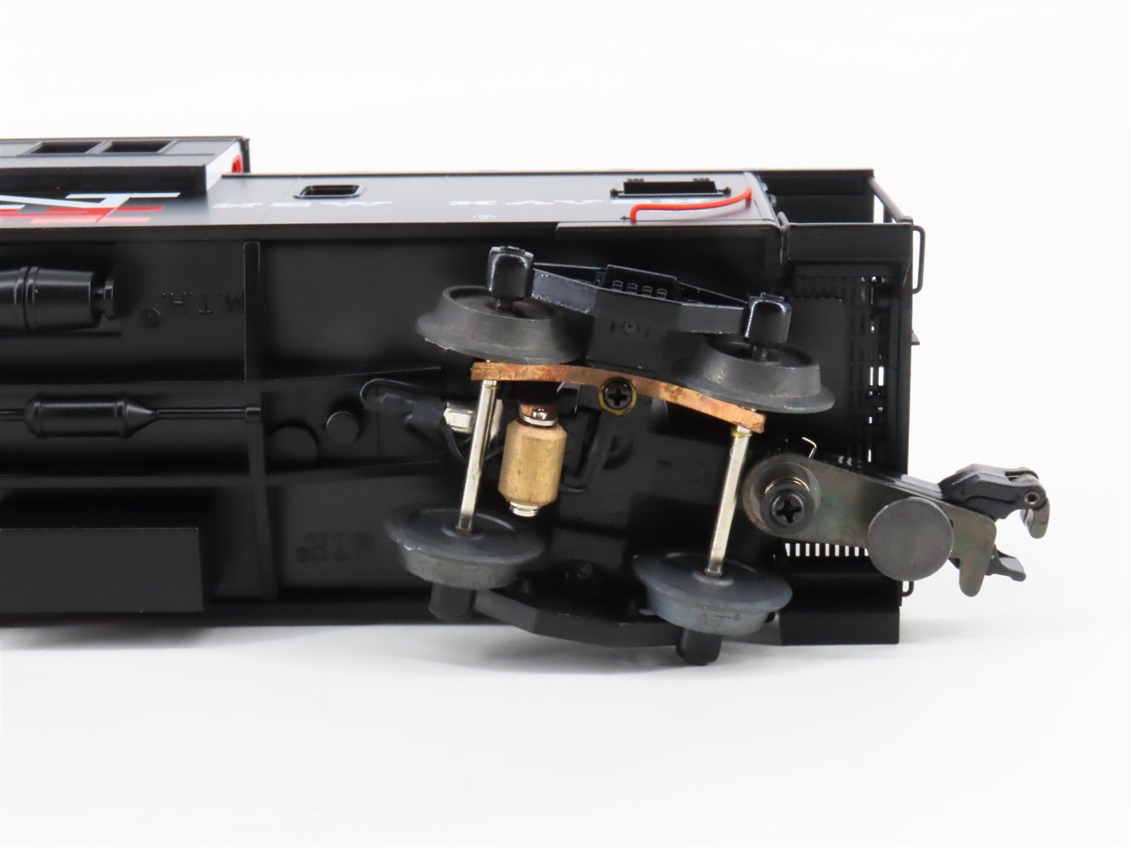 O Gauge 3-Rail MTH 20-91036 NH New Haven Extended Vision Caboose #C-692 -Lighted