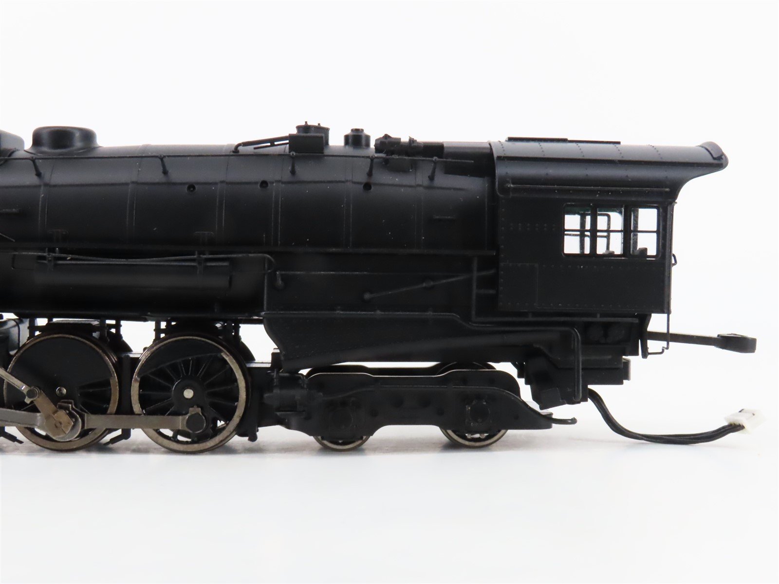 HO Scale Proto 2000 920-31682 Unlettered 2-8-4 Steam Locomotive