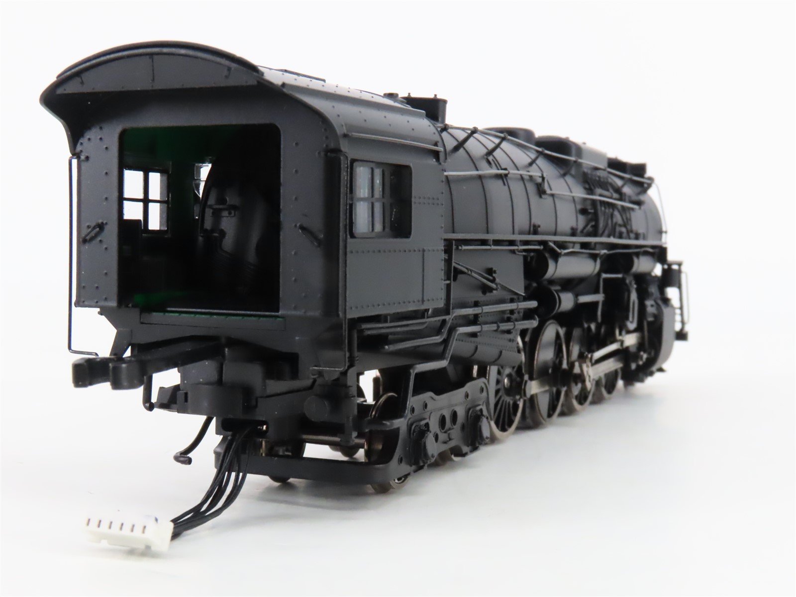 HO Scale Proto 2000 920-31682 Unlettered 2-8-4 Steam Locomotive