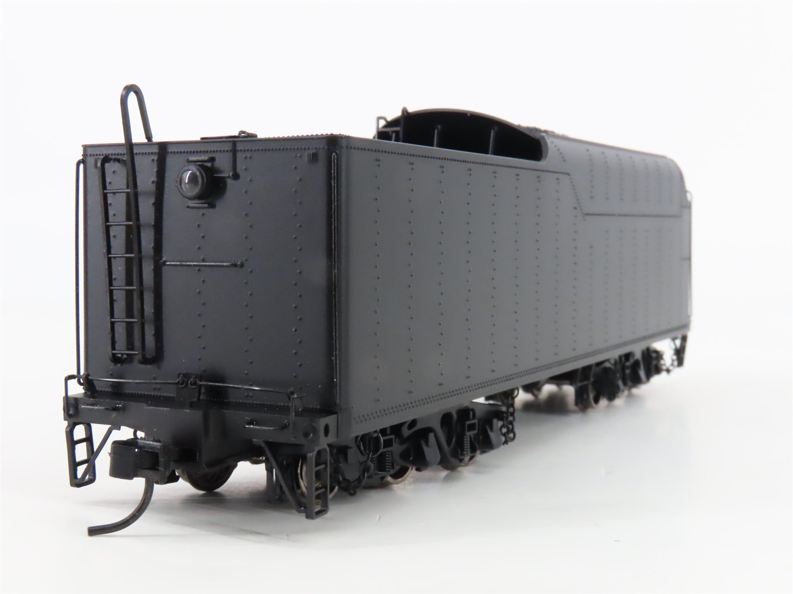 HO Scale Proto 2000 920-31682 Unlettered 2-8-4 Steam Locomotive