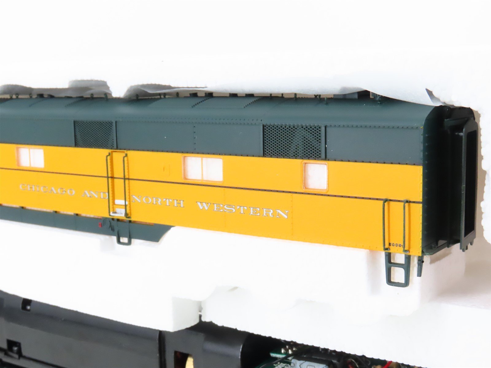 HO Scale Proto 2000 23187 CNW Chicago Northwestern E6A Diesel Locomotive #5005A