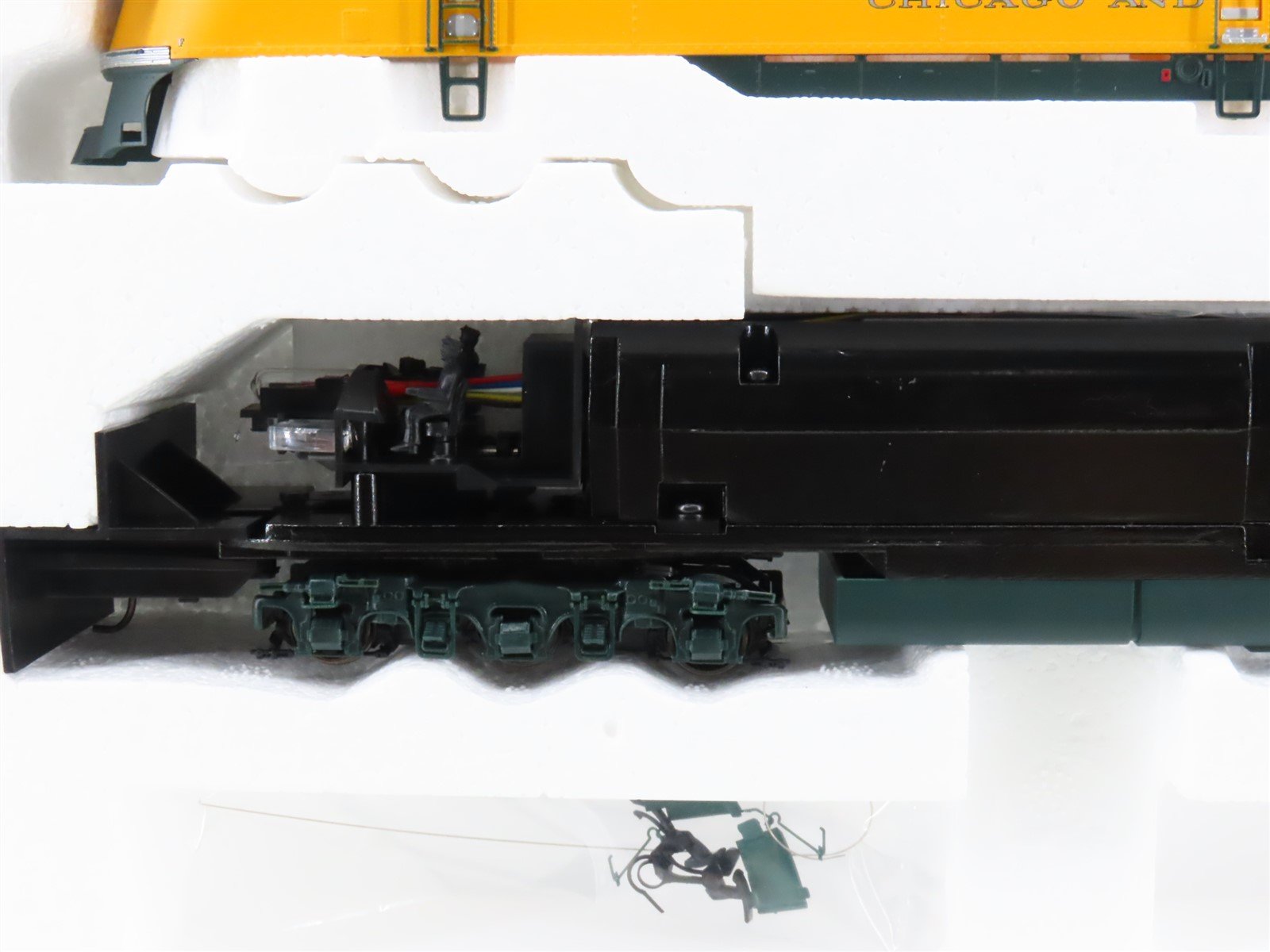 HO Scale Proto 2000 23187 CNW Chicago Northwestern E6A Diesel Locomotive #5005A