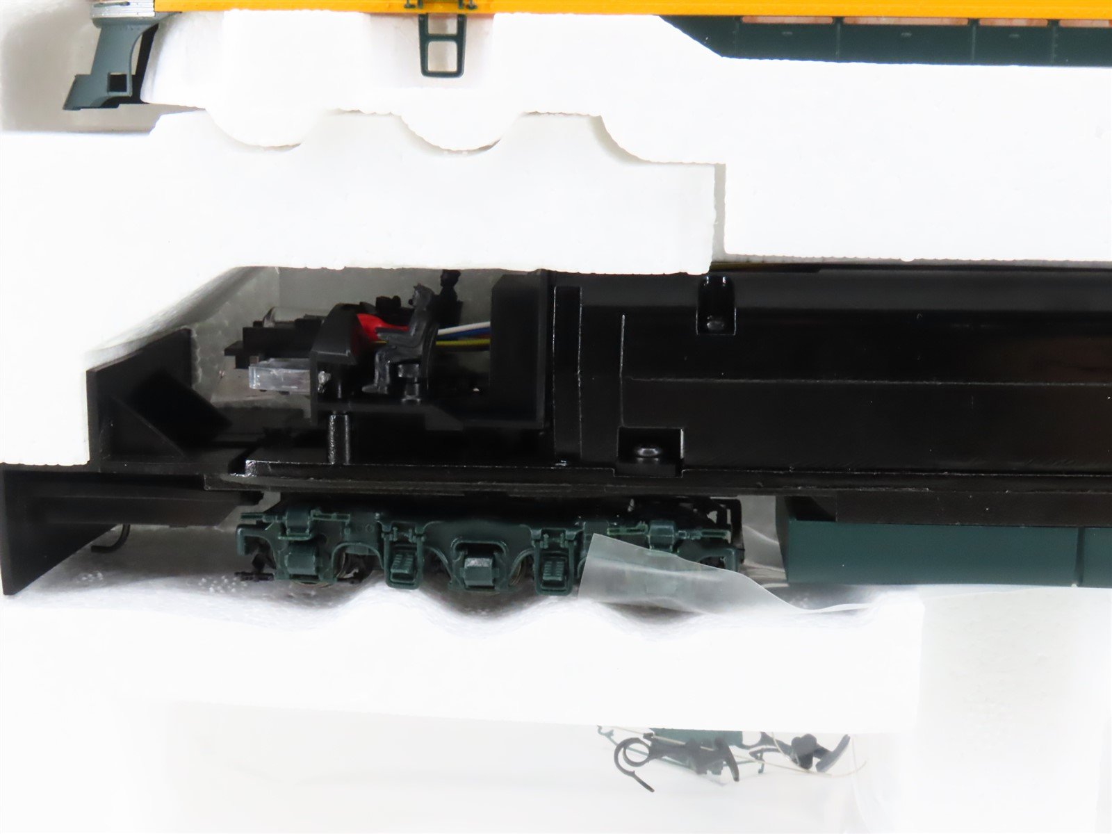 HO Scale Proto 2000 23188 CNW Chicago Northwestern E6A Diesel Locomotive #5006A