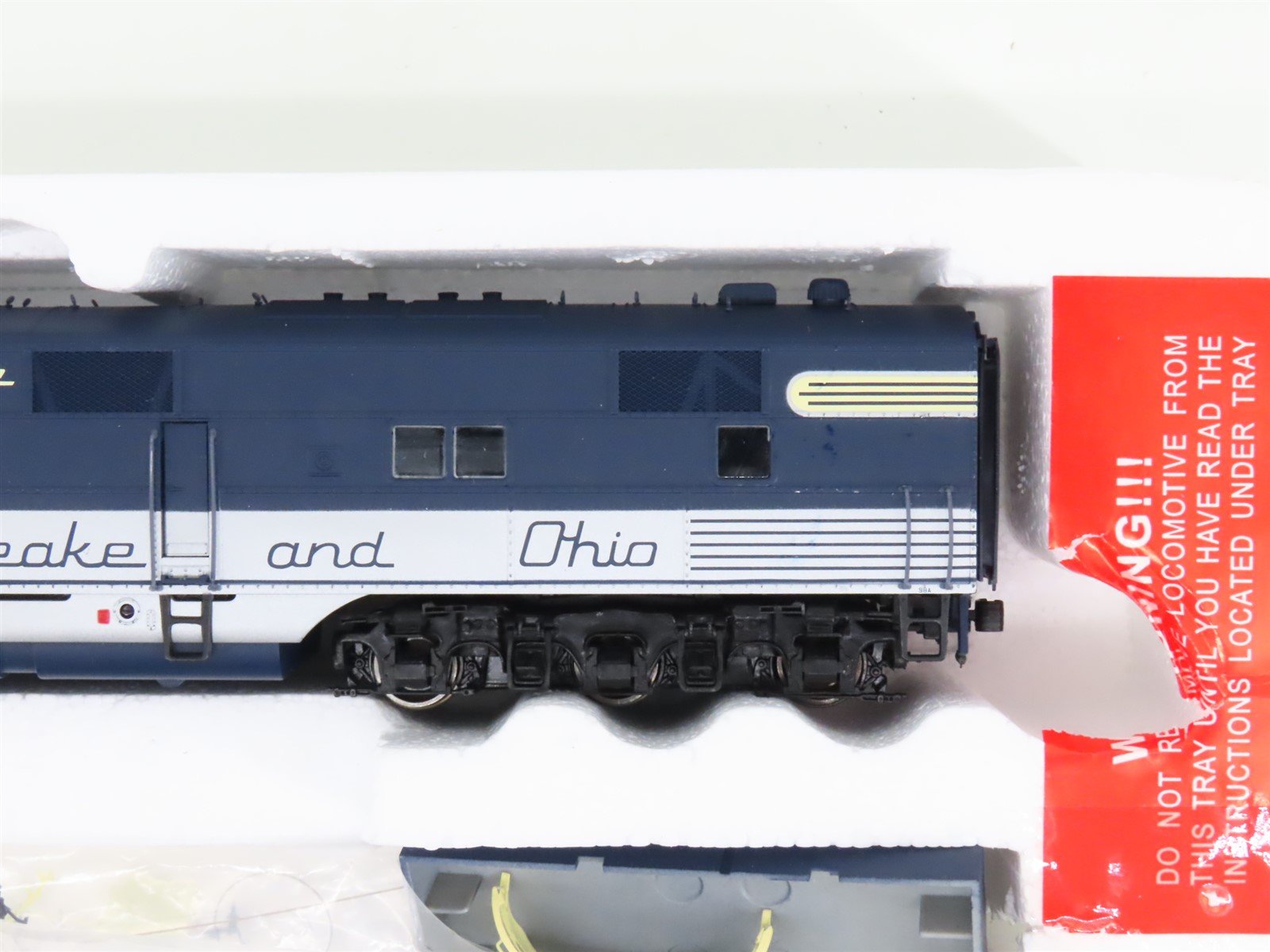 HO Scale Proto 2000 C&O Chesapeake & Ohio E7 A/A Diesel Locomotive Set