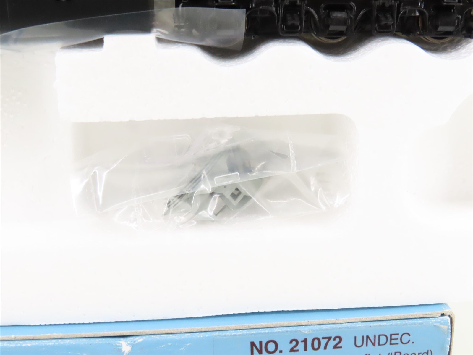 HO Scale Proto 2000 21072 Undecorated E7A Diesel Locomotive