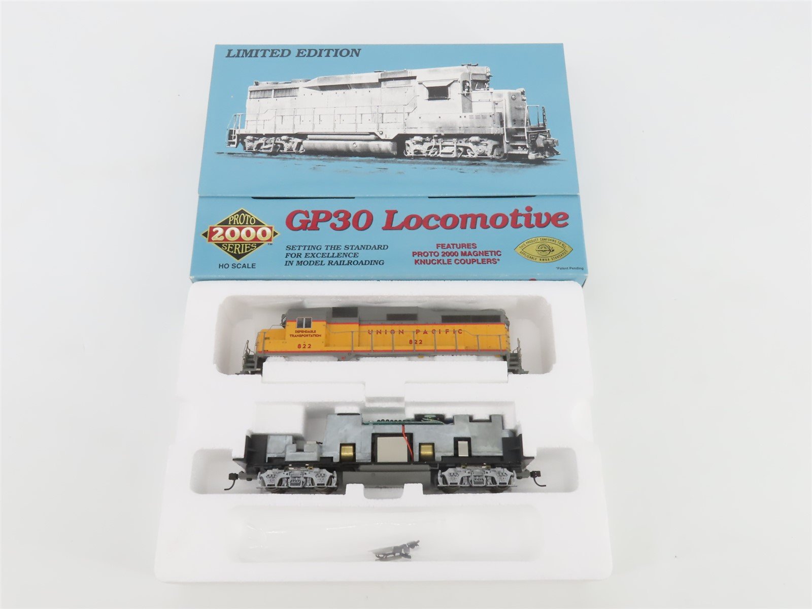 HO Proto 2000 23089 UP Union Pacific EMD GP30 Ph. II Diesel #822 - BAD GEARS