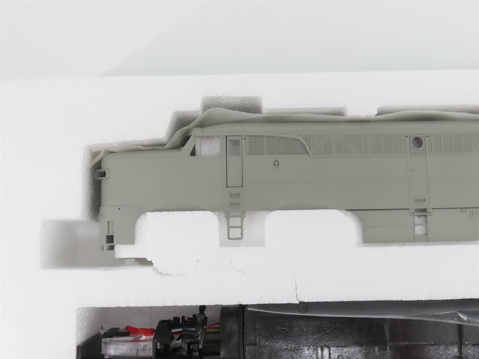 HO Scale Proto 2000 21609 Undecorated ALCO PA Diesel Locomotive - DCC Ready
