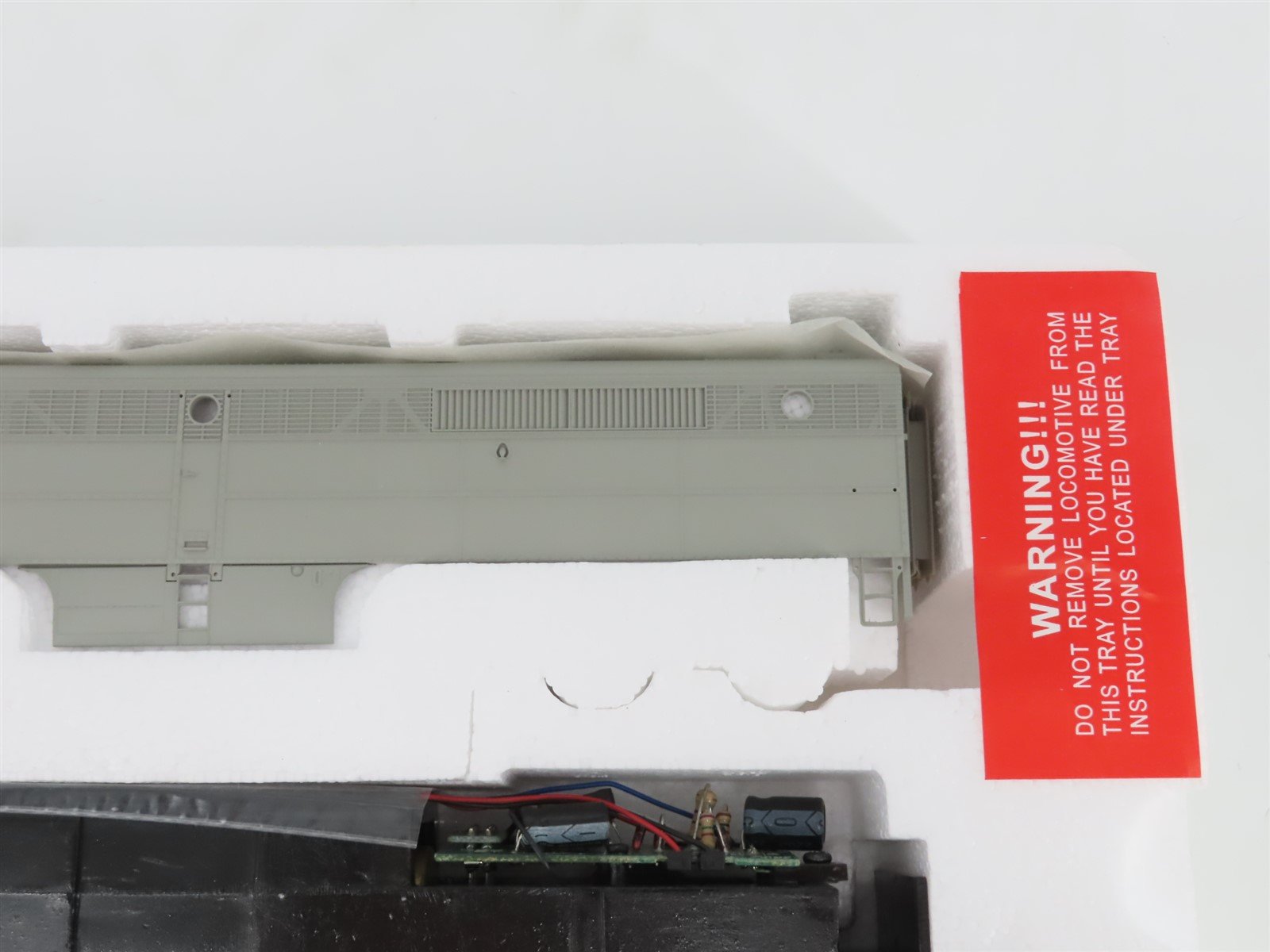 HO Scale Proto 2000 21631 Undecorated ALCO PA Diesel Locomotive - DCC Ready
