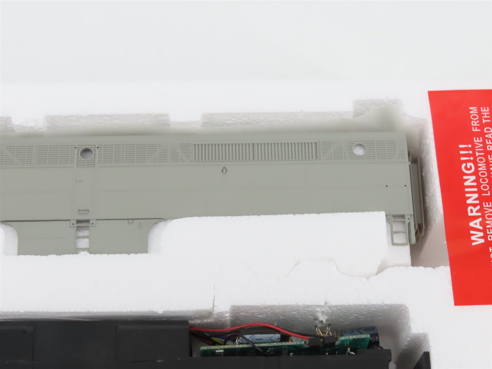 HO Scale Proto 2000 21609 Undecorated ALCO PA Diesel Locomotive - DCC Ready