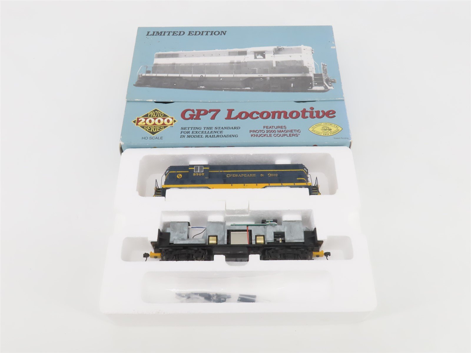 HO Scale Proto 2000 23555 C&O Chesapeake & Ohio EMD GP7 Diesel #5707 - BAD GEARS