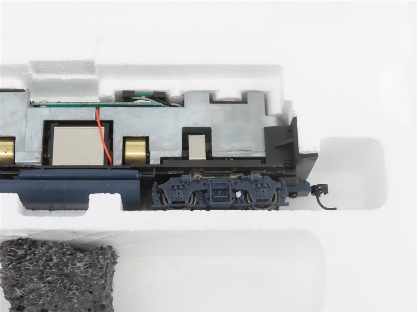 HO Proto 2000 23109 C&O Chesapeake & Ohio EMD GP30 Diesel #3002 - BAD GEARS
