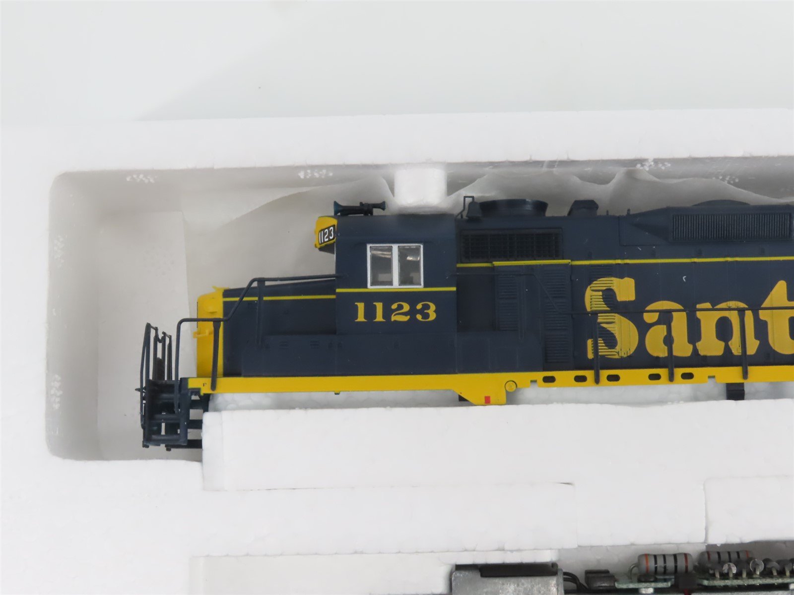 HO Scale Proto 2000 8005 ATSF Santa Fe EMD GP20 Diesel #1123 - BAD GEARS