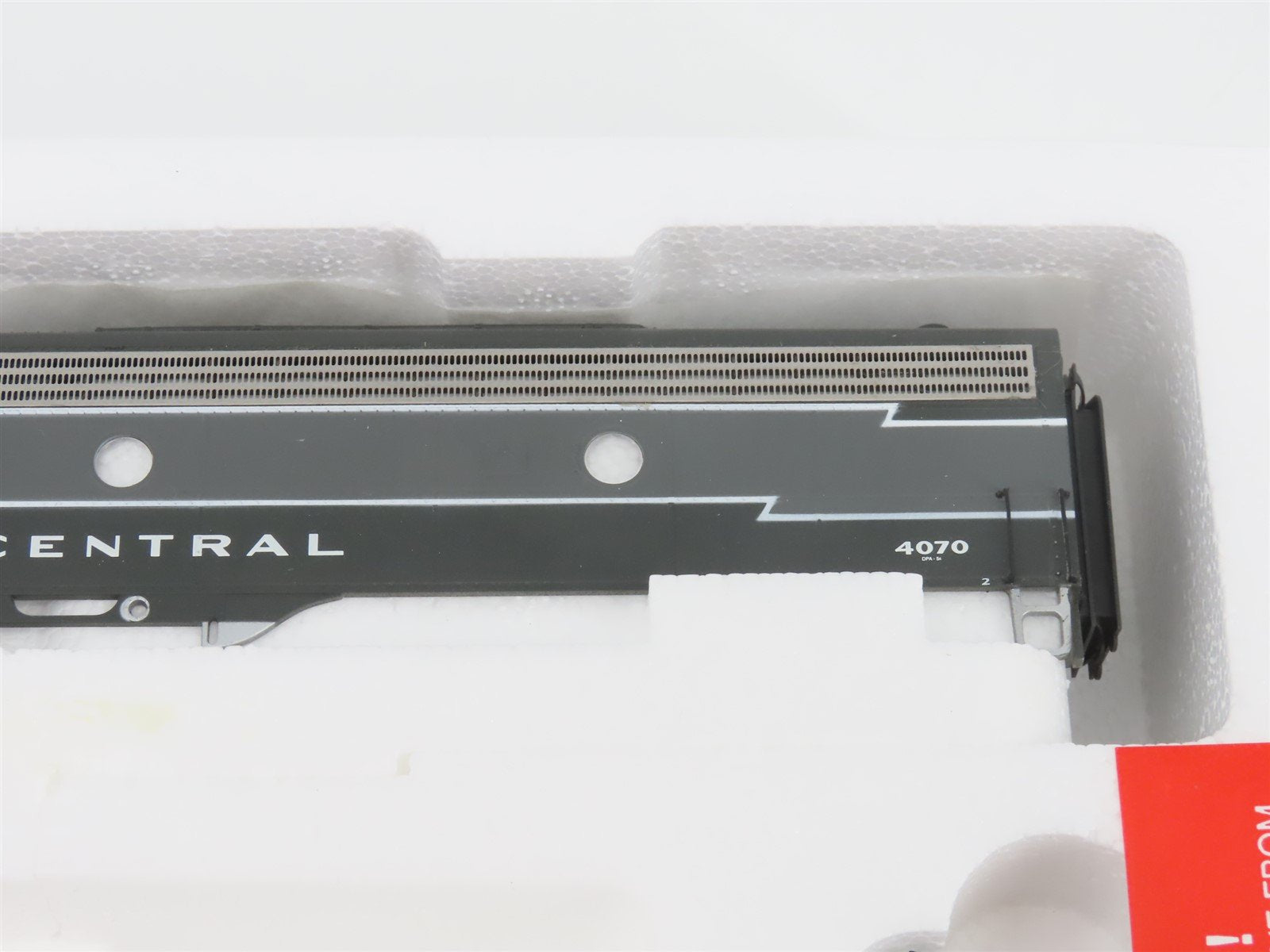 HO Scale Proto 2000 8193 NYC New York Central E8/9A Diesel Locomotive #4070